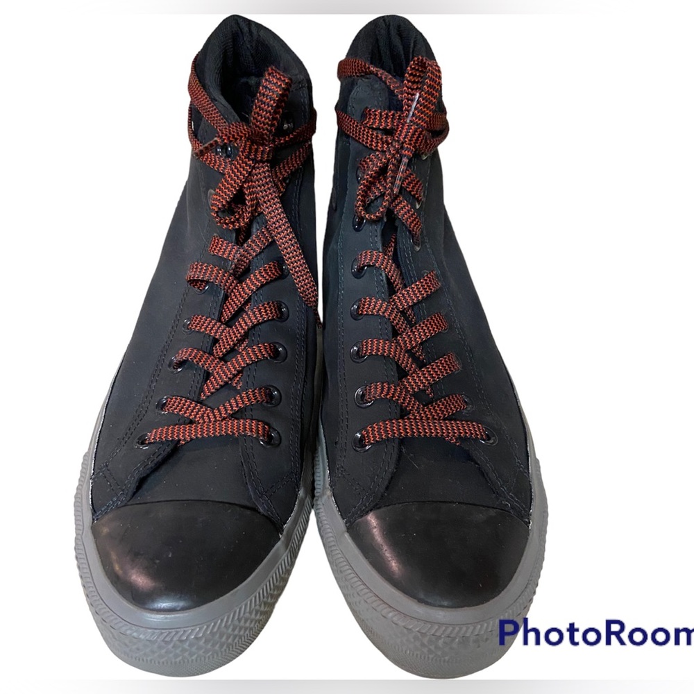 Converse all star chucks high top  M11/W13 black and red combo EUC.